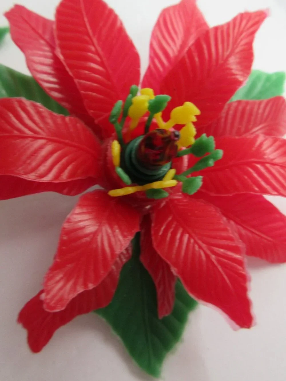 Santa’s World Kurt Adler 10 Miniature Italian Plastic Poinsettia String Lights